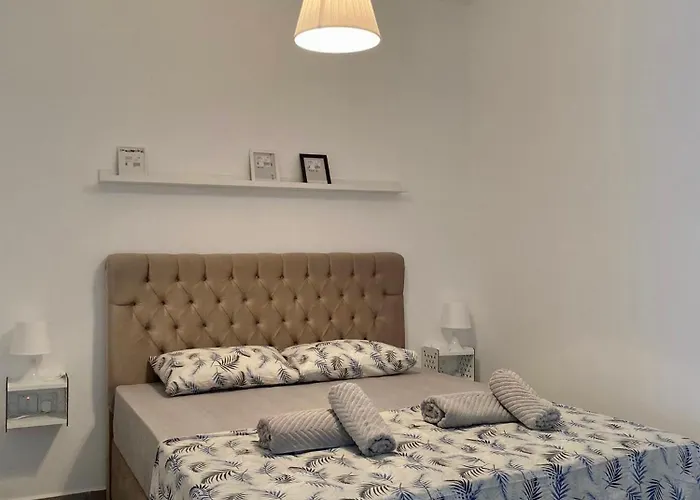 With Niche - Caesar *